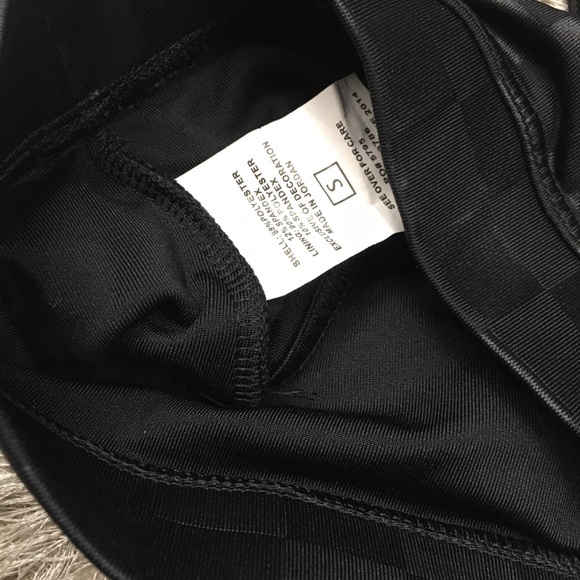 UMBRO SPORTS BRA🔥 - Picture 3 of 3